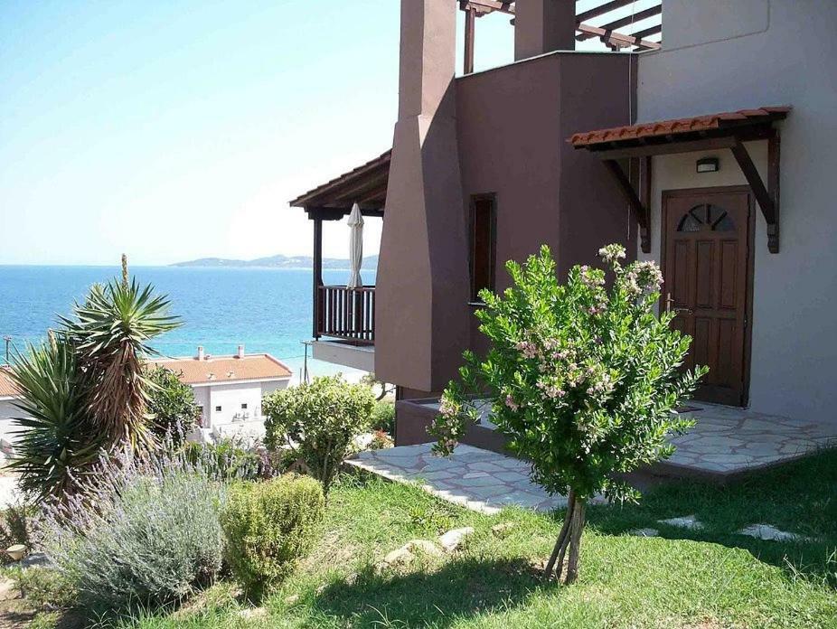 Villa Butterfly Nea Roda Esterno foto