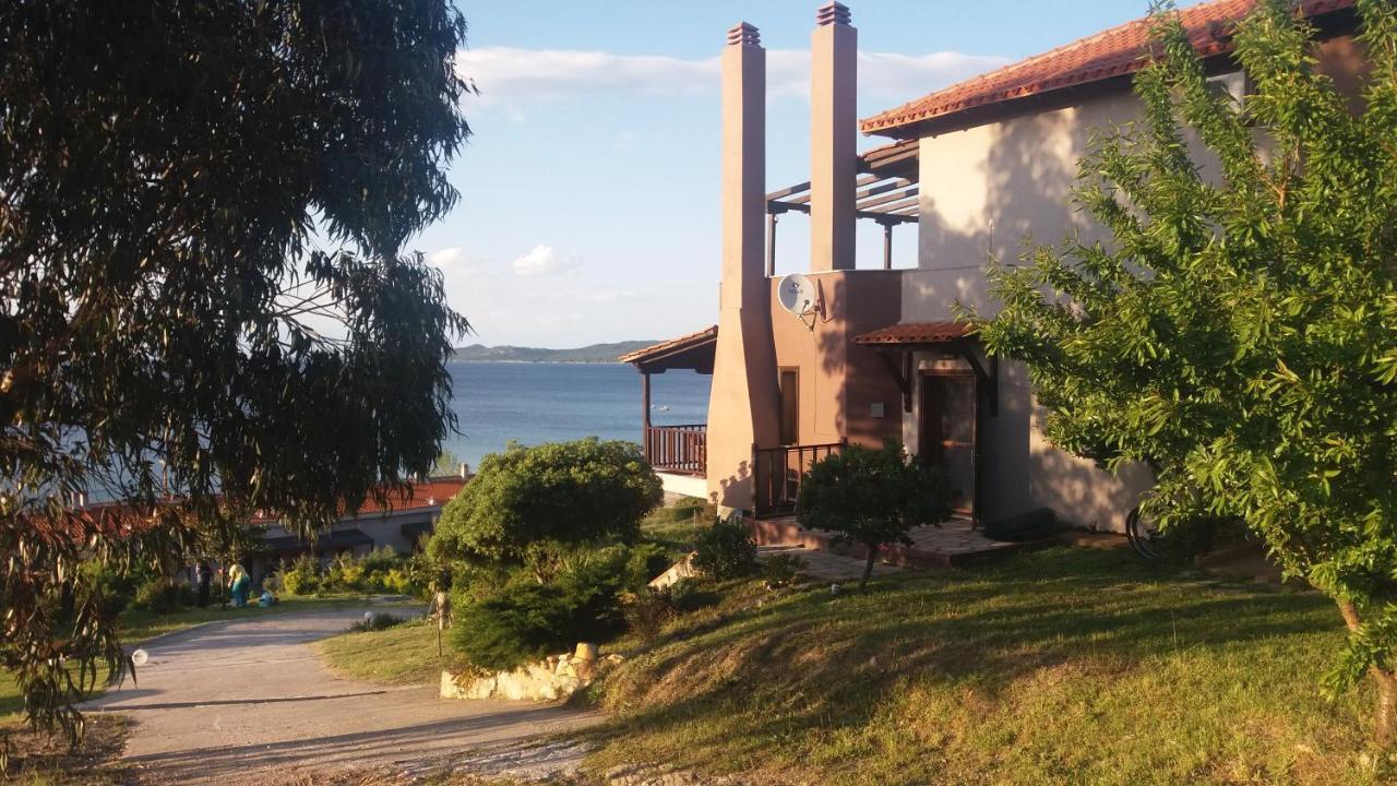 Villa Butterfly Nea Roda Esterno foto